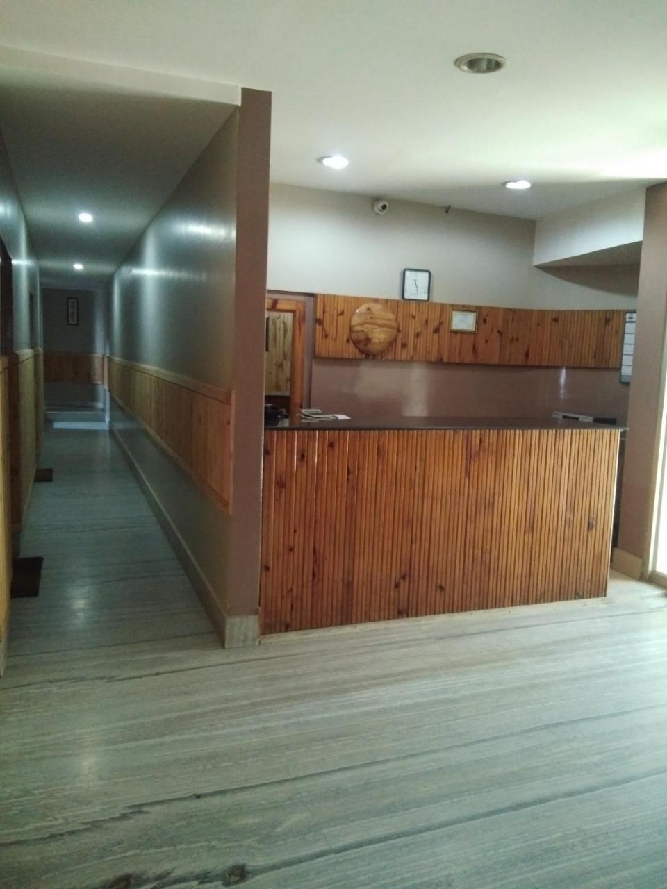 Hotel Pine Kohima Ngoại thất bức ảnh